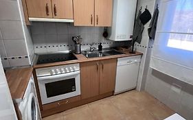 Apartamento en Sabiñánigo para grupos con amplia y soleada terraza